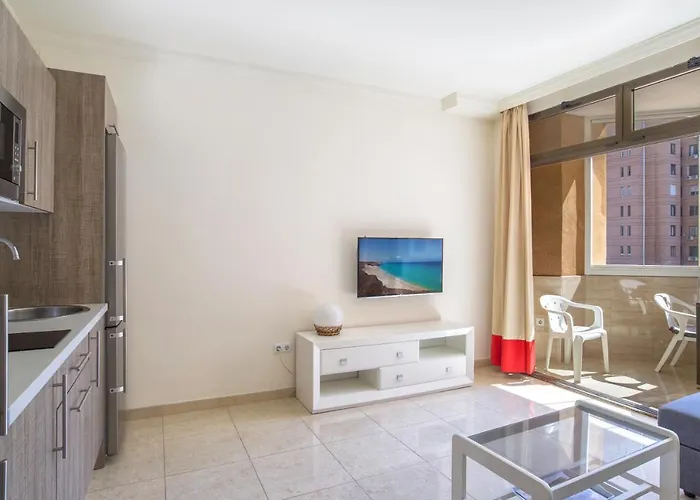 Marina View Sunny Apartment *